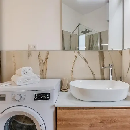 Metro A 3 Min-duomo A 8 Min-wi-fi-ac-smarttv Apartamento