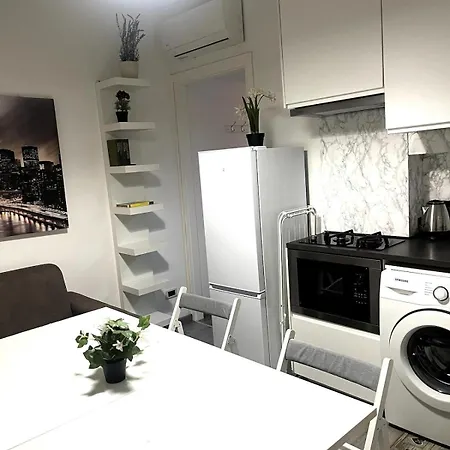 Milan-porta Venezia Ac Wi-fi * ミラノ