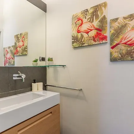 M1 Duomo Modern Retreat Con Terrazzo & Bbq ميلان