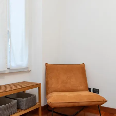 I-host - Ripa Navigli Milánó