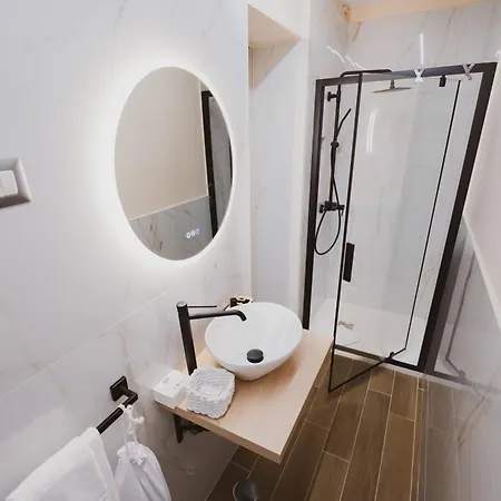 Nm Hospitality- Corso Buenos Aires Апартаменты *