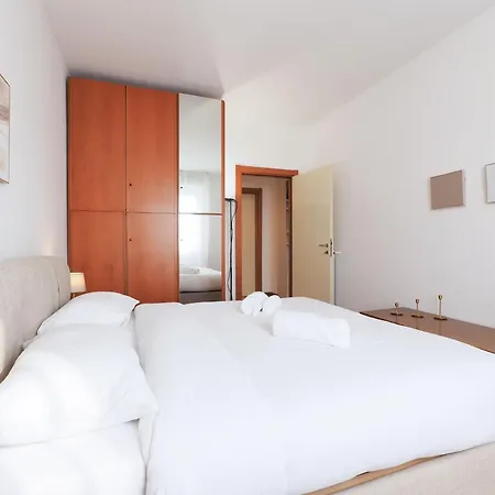 Apartman Primopiano - Corsica Milánó