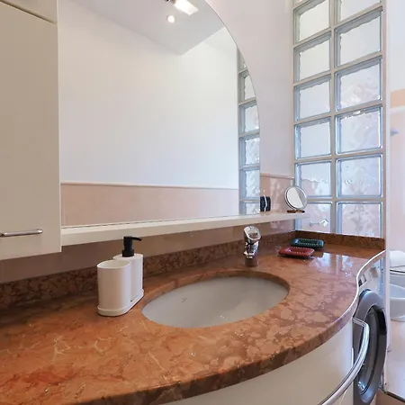 Primopiano - Corsica * Milaan