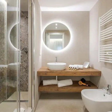 Design - 3 Bedrooms & 2 Bathrooms - B Lägenhet Milano