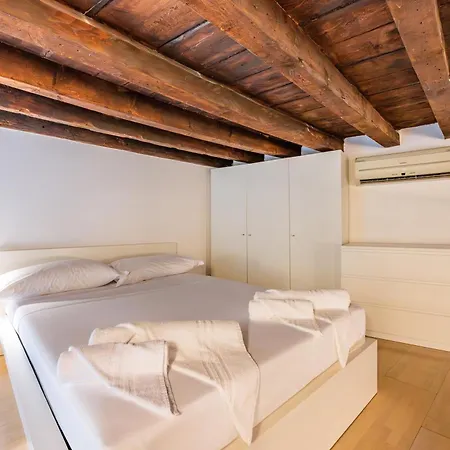 Center's Nest - In The Historic Center Daire