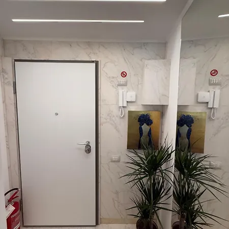 - 2br 2ba - 5 Min Walk To Metro & Train Milano