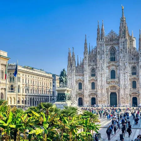 Elegance 10 Min To Duomo & Station شقة ميلان