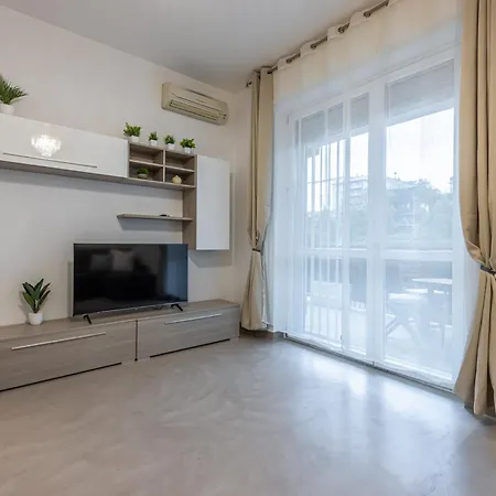 Lägenhet Sansiro75 Large 3bdr With Private Garage Near To Fiera And Stadium *