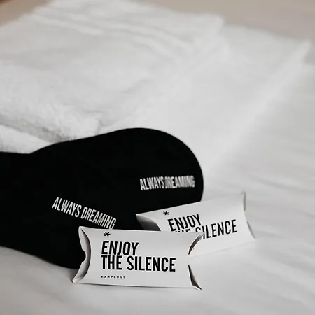 شقة Modern 1 Bedroom Near Gae Aulenti ميلان