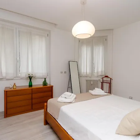 Vivimihome - Fiordalisi Green, Tra Comfort E Stile, A Pochi Passi Dalla Metropolitana Apartamento *