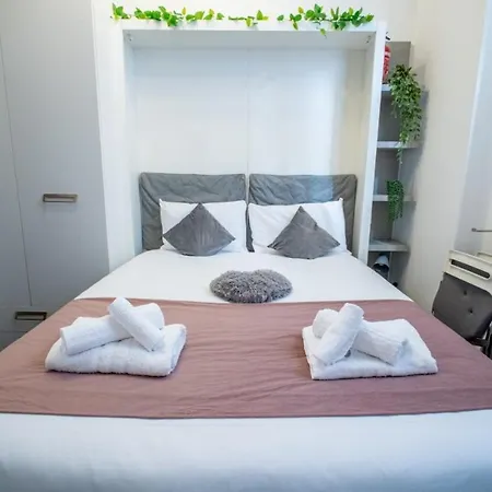 Close Station New Mini Loft Ac Wifi Milão