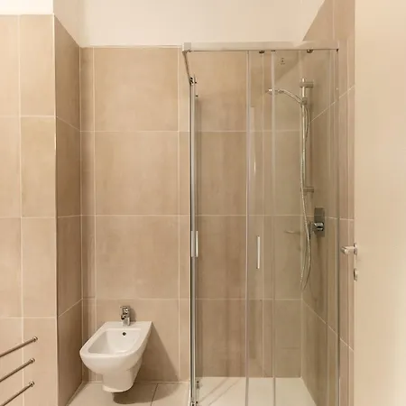 Valtorta Living - Elegant 3br Mm Turro *