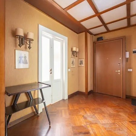 La Casa Dei Dieci - Stazione Apartment