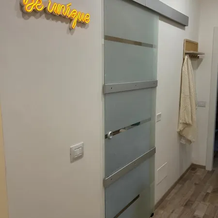 New Brenta 10 Minutes To Duomo M3-15 Minutes To Linate - Full Furnished Wi-fi,amazon Prime And * ミラノ