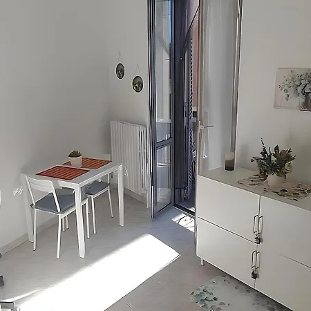 Angolo Verde, Metro Dergano 米兰