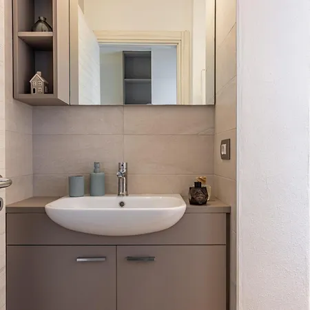 Giambellino Trilocale Accogliente Con Garage * ميلان