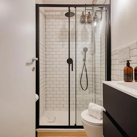 Stylish Design Loft In Navigli By Mastery Lägenhet