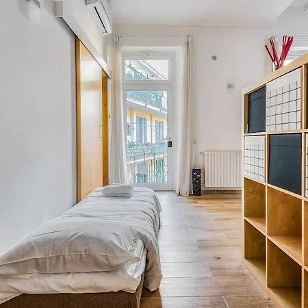 Apartamento Sant Ambrogio-centre Of The Town-castle 1min-duomo4 Min *