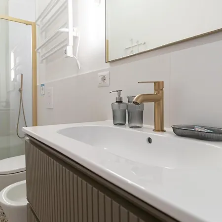 شقة Italianway Comfort - Plinio 33 *