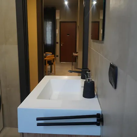 Brand New Steps From Citylife, Sempione, Allianz Mico - Metro Domodossola - Metro Portello - Tram Right Outside To Duomo, Brera, Cadorna Reachable In 15 Min