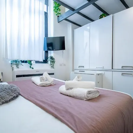 Lägenhet Close Station New Mini Loft Ac Wifi *