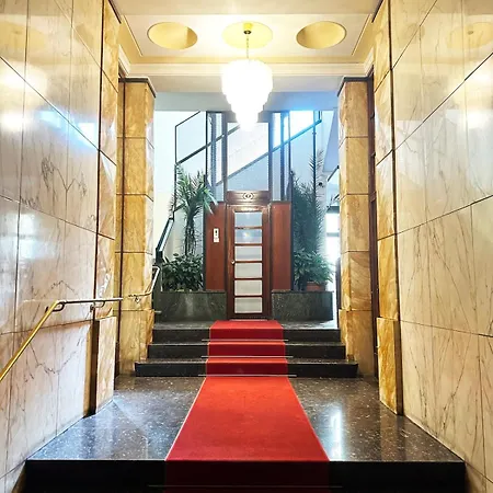 Elegant Center * Milan