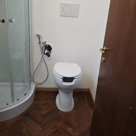 La Casa Dei Dieci - Stazione Apartment