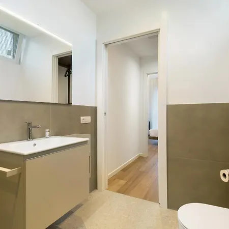 Luxury New - Stazione Garibaldi A 5 Minuti