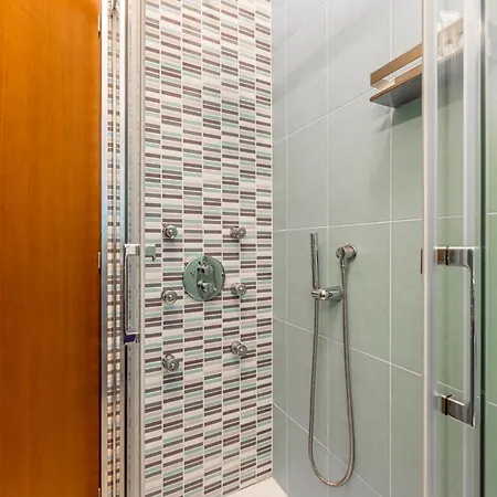 Sansiro75 Large 3bdr With Private Garage Near To Fiera And Stadium *