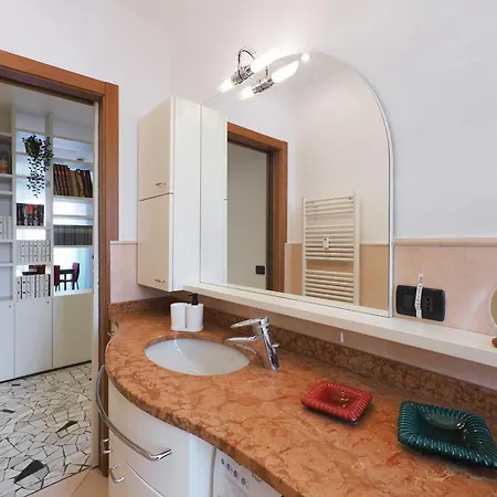 Primopiano - Corsica * Milánó