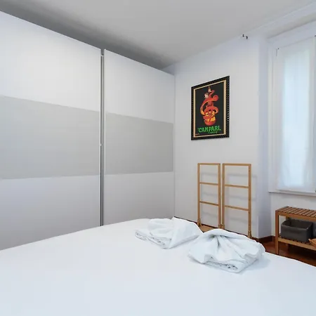 I-host - Ripa Navigli