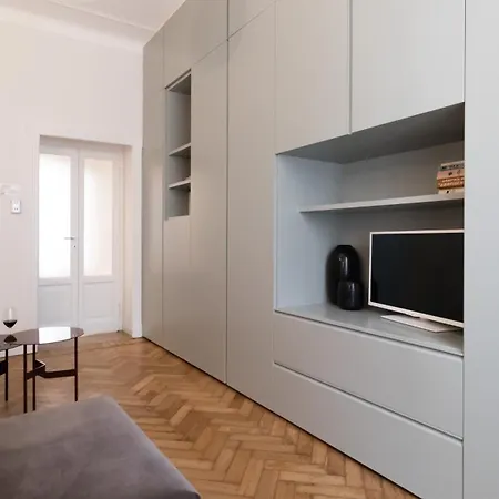 Italianway Comfort - Plinio 33 * Μιλάνο