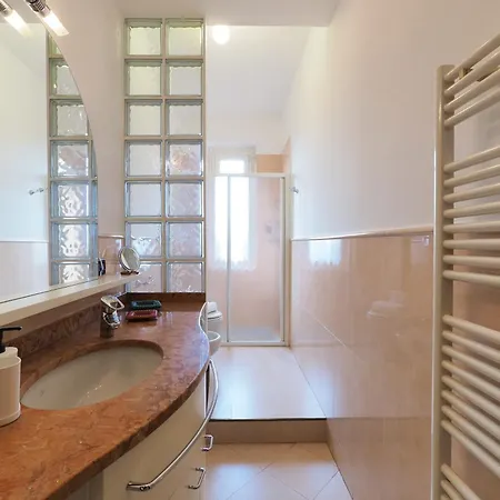 Primopiano - Corsica * Μιλάνο