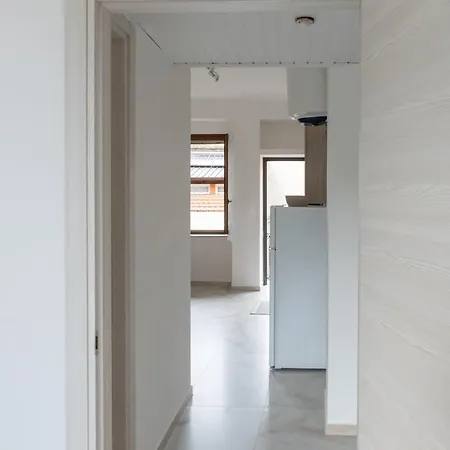 Elegant One Bedroom In Rovereto - Mirable Pm Apartament Mediolan