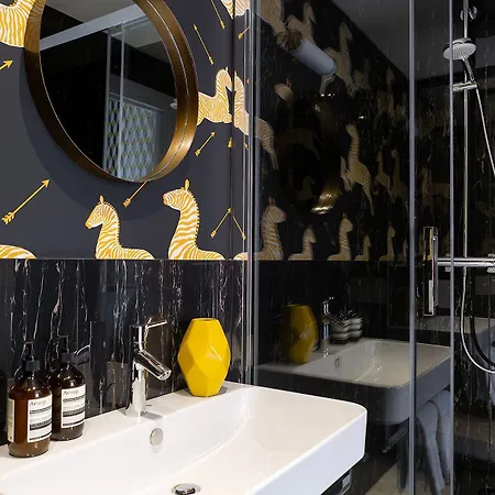 Zebra Naviglio Affittacamere 4*