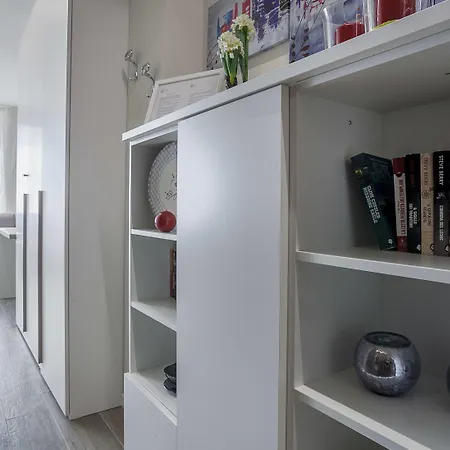 Italianway Easy - Cadorna 10 Mono A Apartament