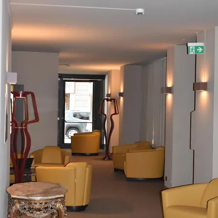 Hotel Garibaldi Palace Milão