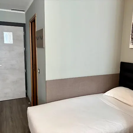 佩鲁吉诺酒店