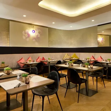 Rosa Grand - Starhotels Collezione 4*