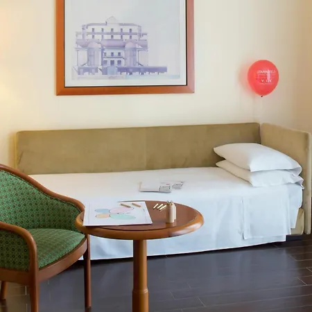 Hotel Starhotels Business Palace 4*