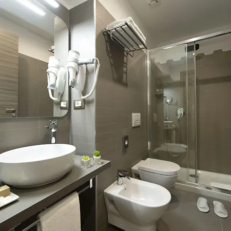 Hotel H21 3*