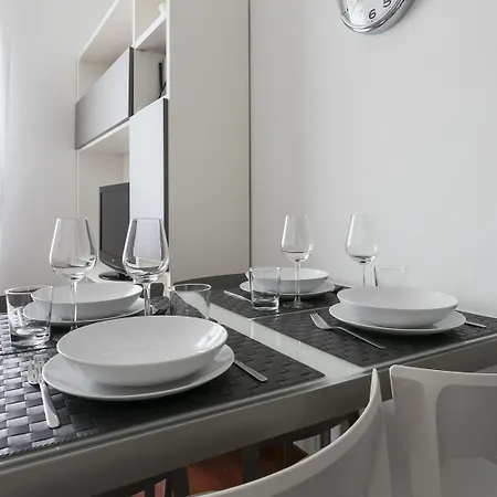 Italianway-cola Montano Appartement Milaan