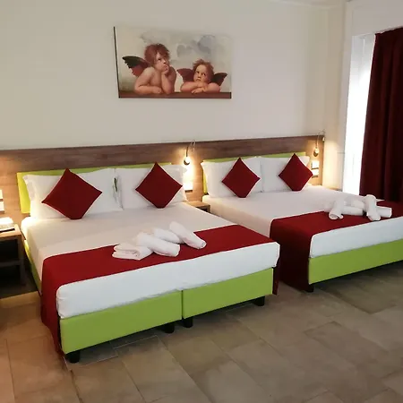 Stradivari 3* Mailand