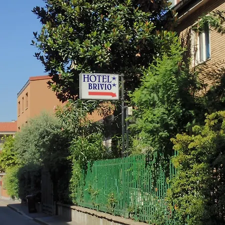 Hotel Brivio 2*