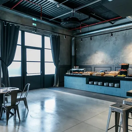 Hotel J24 Milan