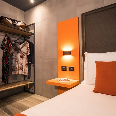 Hotel J24 Milán