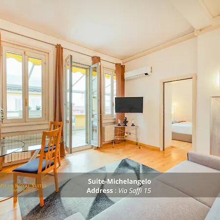 Royal - Centro Cadorna Milan