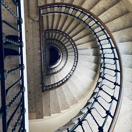 Enjoy Skyline 4* Milán