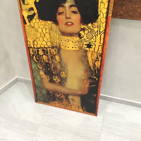 Picaflor Art & Milan