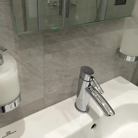 Picaflor Art & 3* Milan